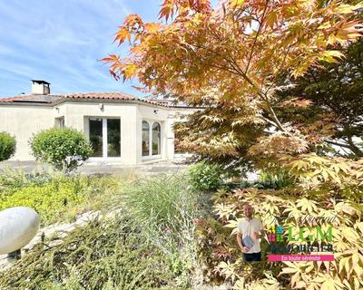 Maison d'architecte - 237 m² - 4 pièces