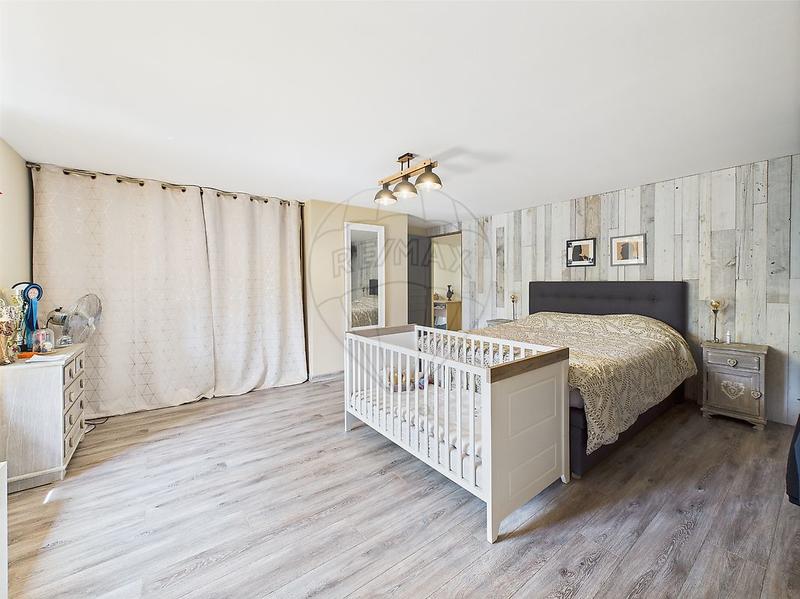 Corps de ferme - 262 m² - 6 pièces