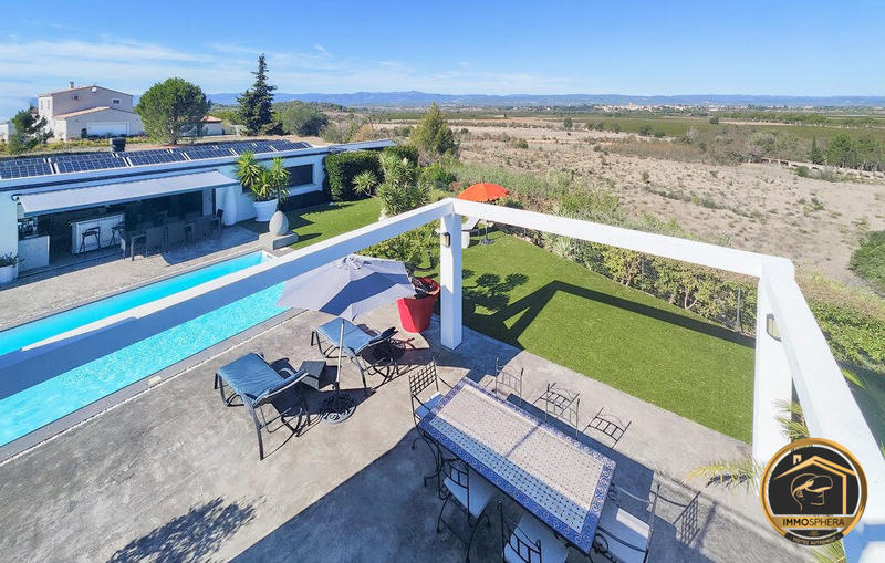 Maison contemporaine - 251 m² - 8 pièces