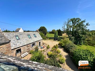 Maison - 307 m² - 12 pièces