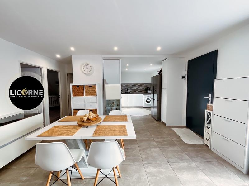 Appartement - 79 m² - 4 pièces