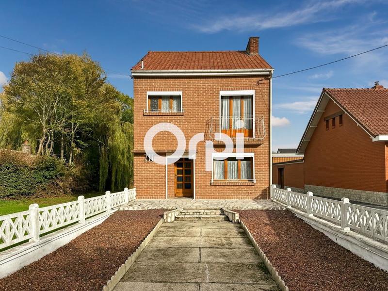 Maison - 98 m² - 4 pièces