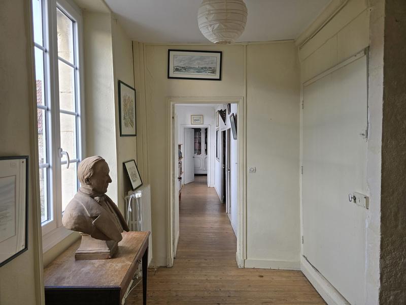 Maison ancienne - 326 m² - 13 pièces