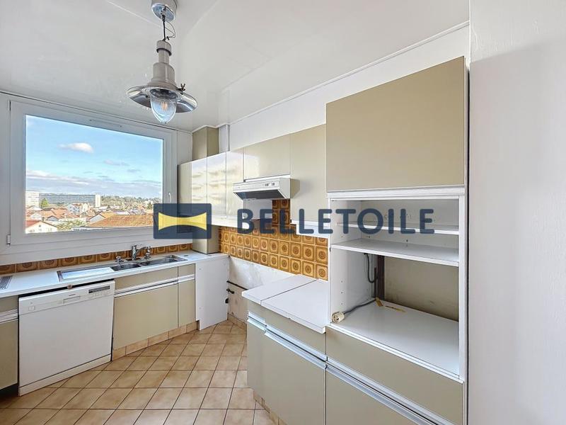 Appartement - 81 m² - 4 pièces