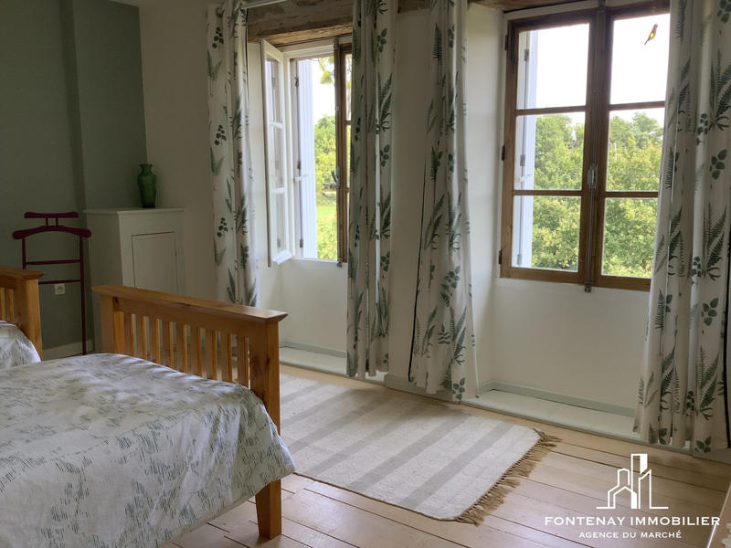 Maison ancienne - 176 m² - 7 pièces