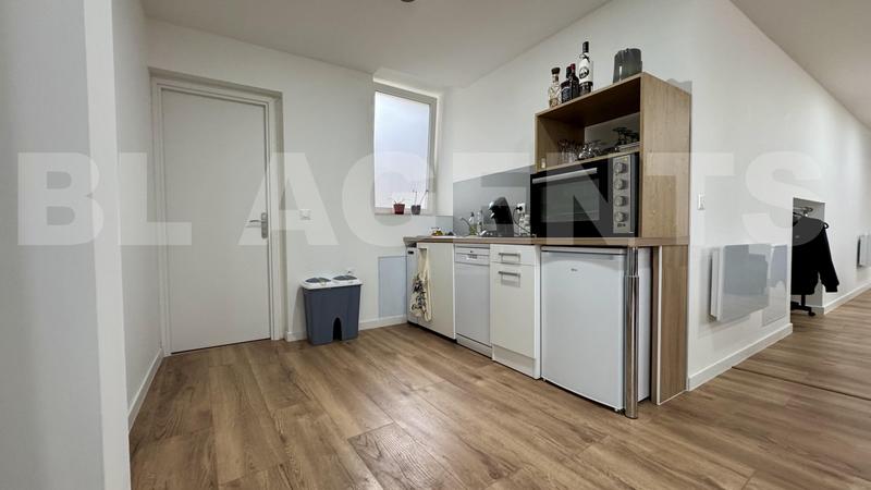 Maison de ville - 235 m² - 9 pièces