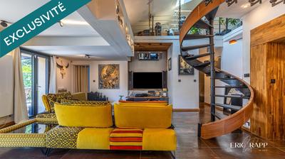 Maison - 211 m² - 7 pièces