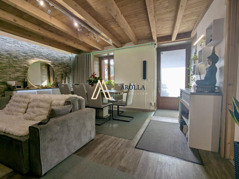 Appartement - 85 m² - 4 pièces