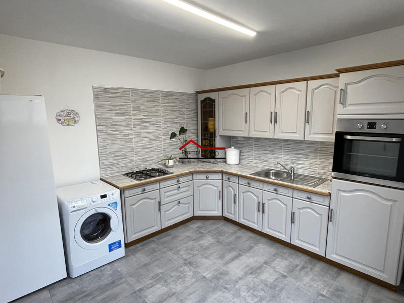 Maison - 317 m² - 11 pièces