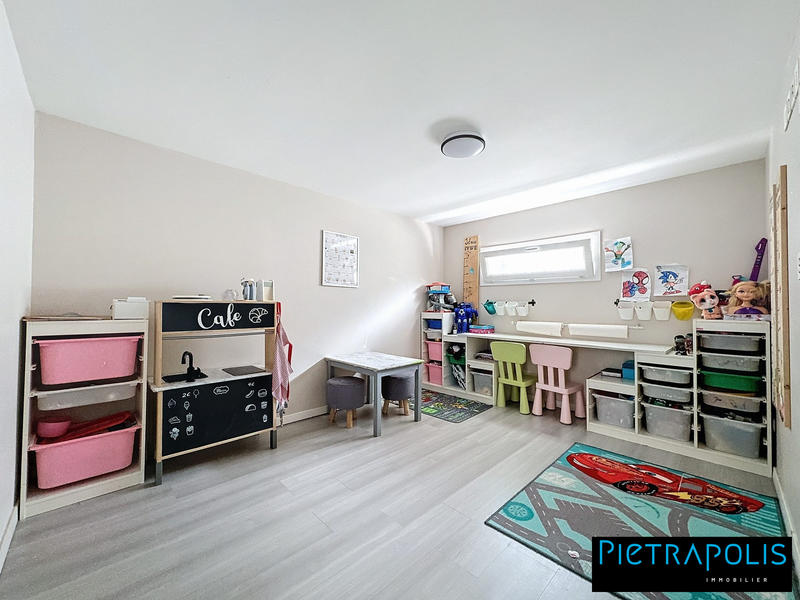 Maison - 148 m² - 7 pièces