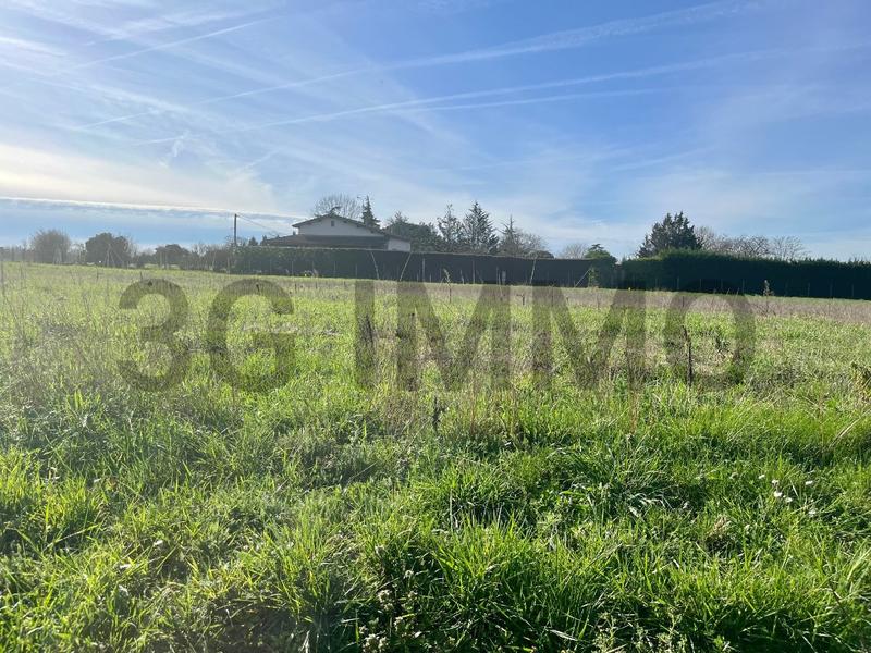 Terrain - 769 m²
