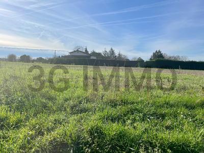 Terrain - 769 m²