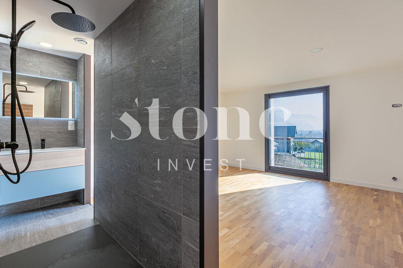 Maison - 294 m² - 10 pièces