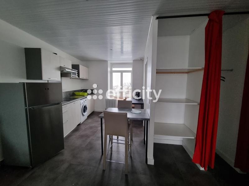 Immeuble - 150 m² - 10 pièces