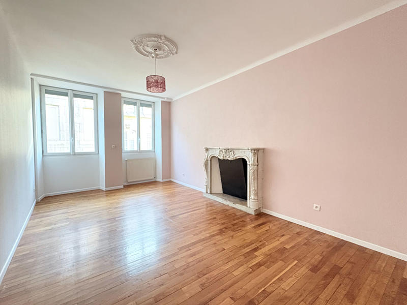 Appartement - 144 m² - 5 pièces