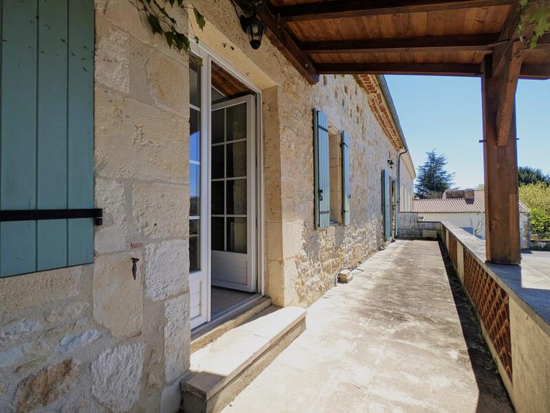 Maison ancienne - 105 m² - 5 pièces