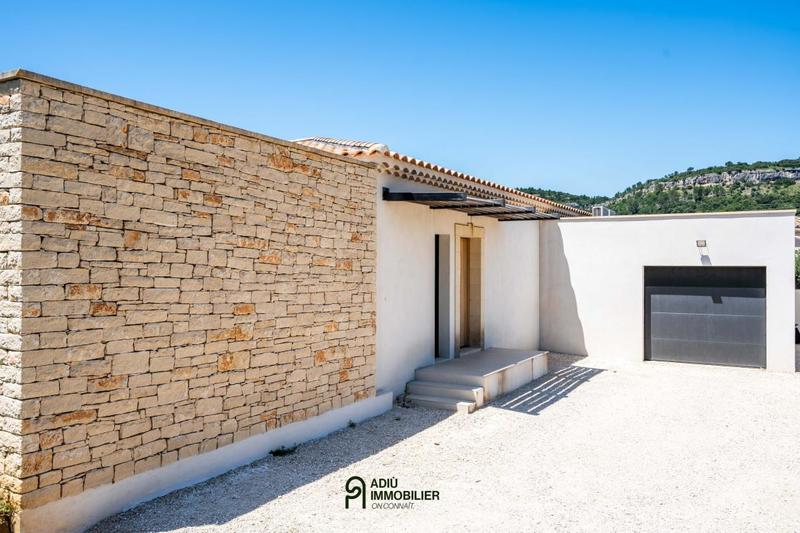 Villa - 182 m² - 6 pièces