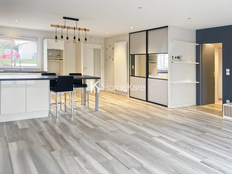 Maison - 90 m² - 4 pièces