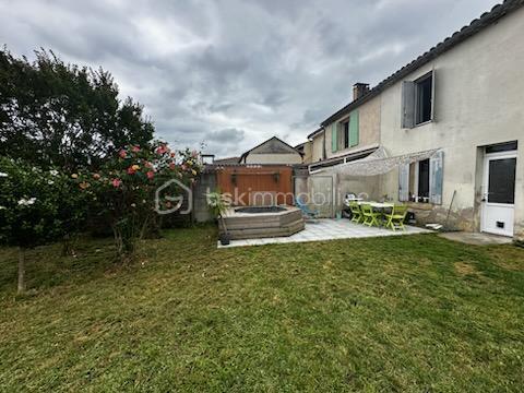 Maison traditionnelle - 120 m² - 4 pièces