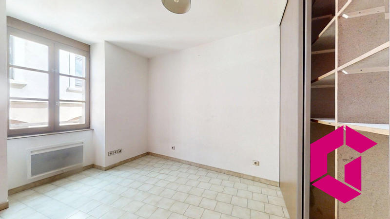Appartement - 121 m² - 5 pièces