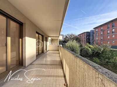 Appartement - 84 m² - 3 pièces