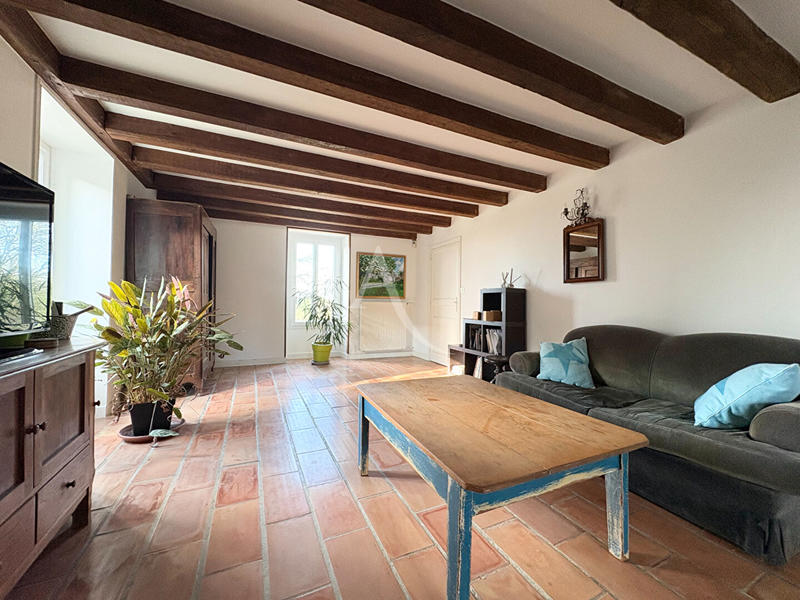 Maison - 262 m² - 8 pièces