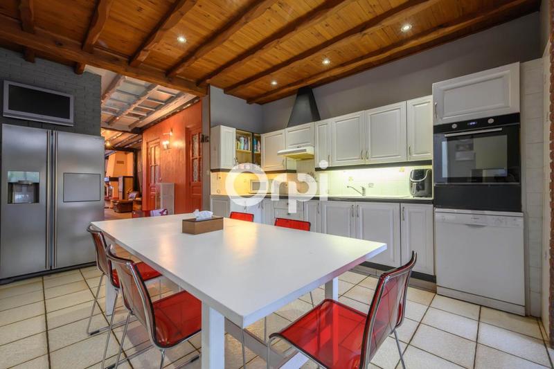 Maison - 195 m² - 7 pièces