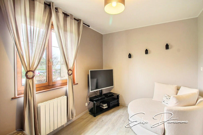 Maison - 216 m² - 6 pièces