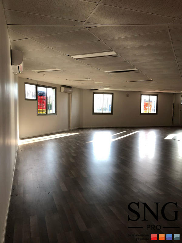 Local commercial - 795 m²