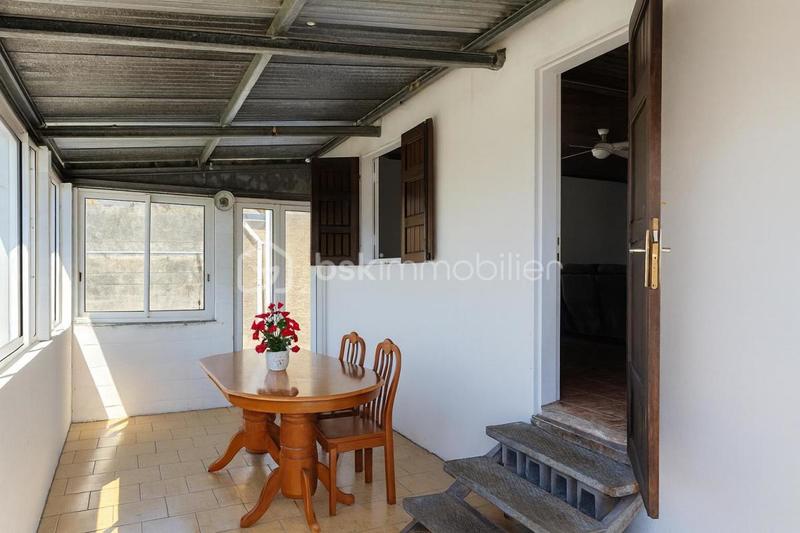Maison - 93 m² - 5 pièces