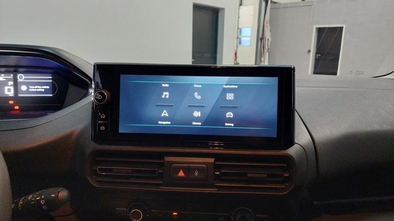 Peugeot Partner Fourgon Electrique m 800 kg 136 ch batterie 54 kwh