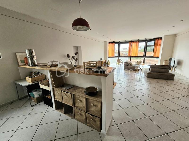 Appartement - 141 m² - 5 pièces