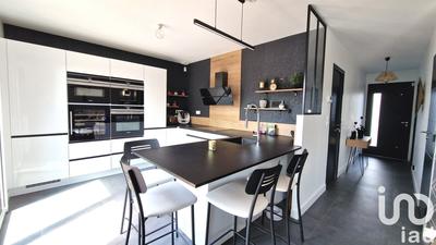 Maison - 122 m² - 5 pièces