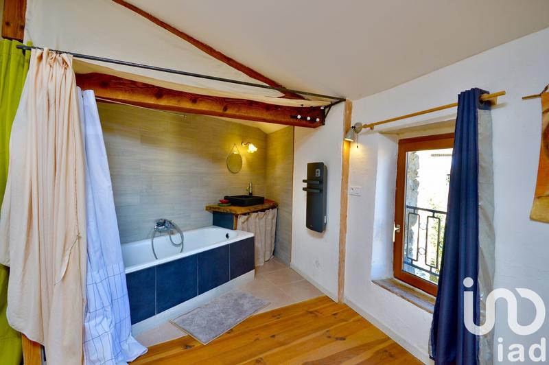 Maison - 190 m² - 6 pièces
