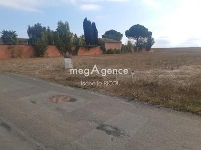 Terrain constructible - 802 m²