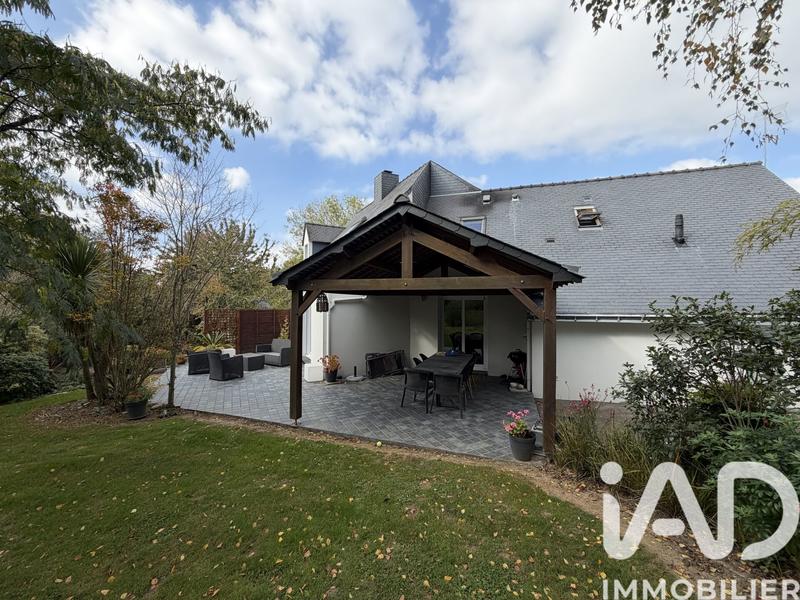 Maison - 137 m² - 6 pièces