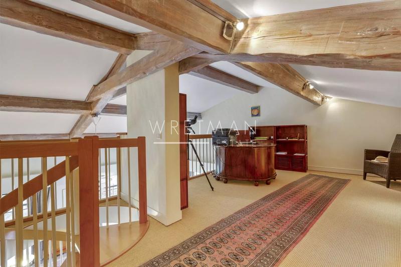 Appartement - 159 m² - 5 pièces