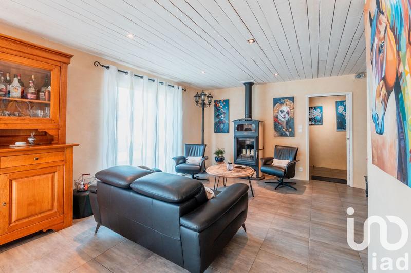 Maison - 215 m² - 8 pièces