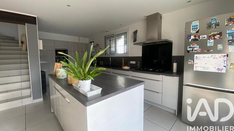 Maison - 110 m² - 4 pièces