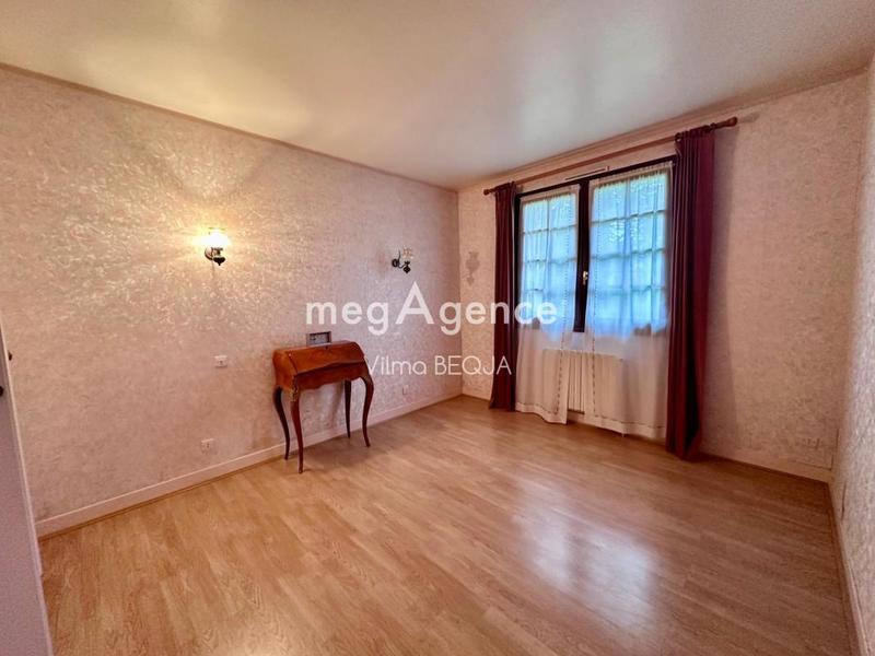 Maison - 111 m² - 4 pièces