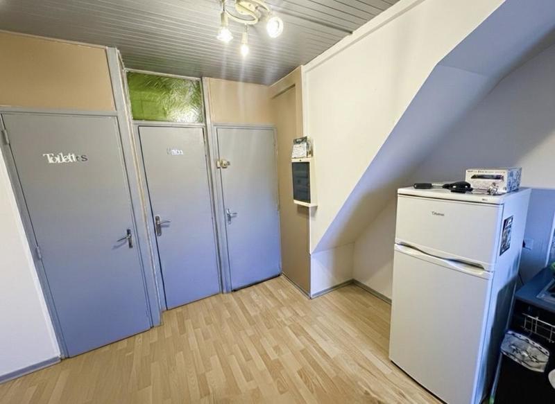 Immeuble - 163 m² - 9 pièces