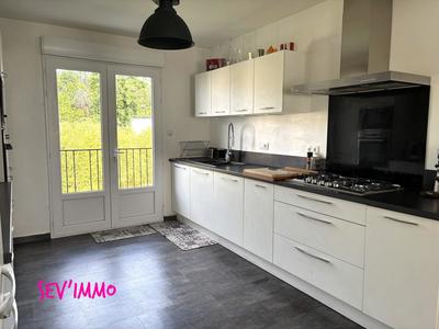 Maison - 158 m² - 7 pièces