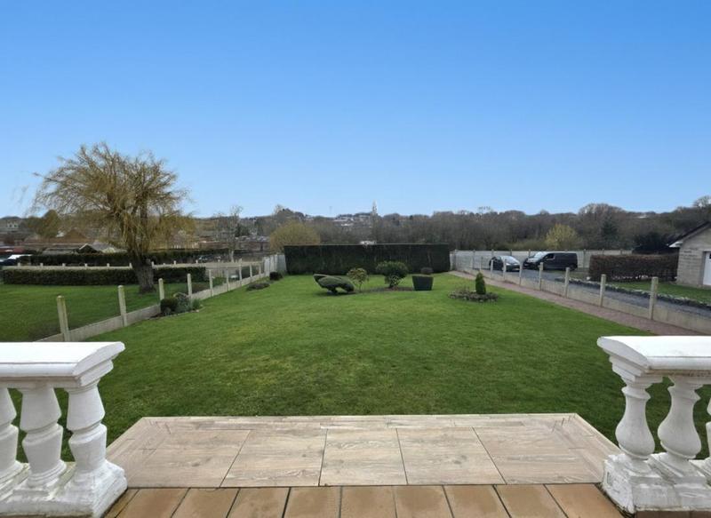 Pavillon - 164 m² - 7 pièces