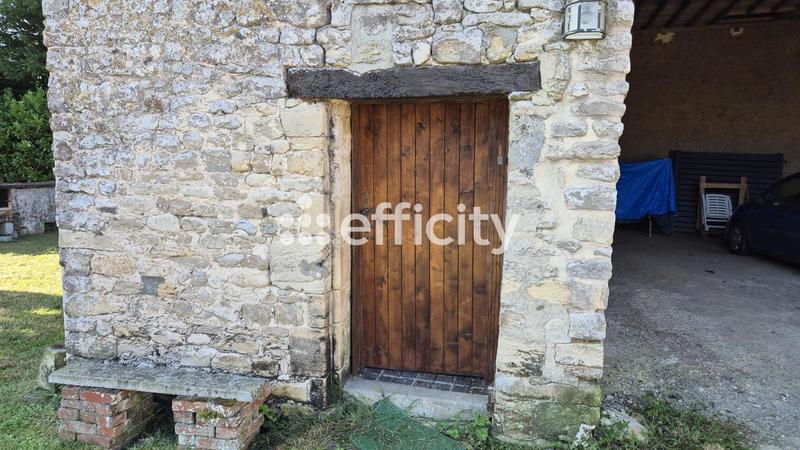 Maison - 495 m² - 14 pièces