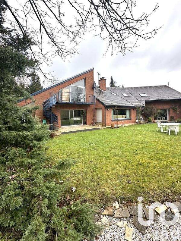 Maison de maîtres - 319 m² - 12 pièces