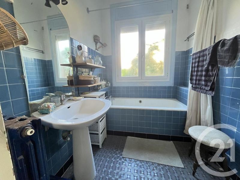 Maison - 186 m² - 7 pièces