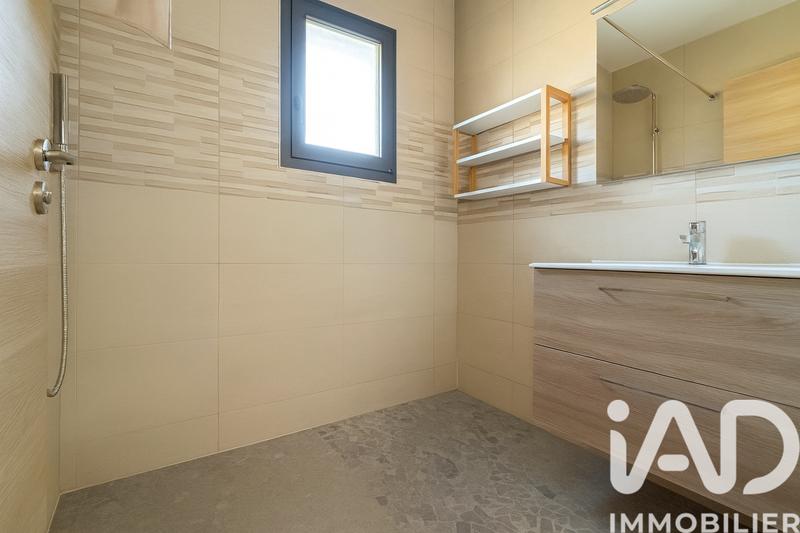 Maison - 122 m² - 5 pièces