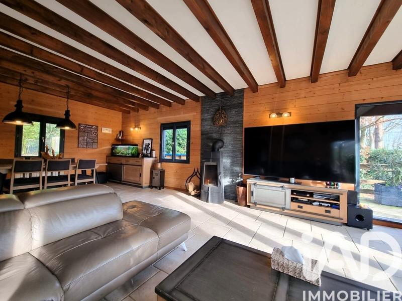 Maison - 185 m² - 8 pièces