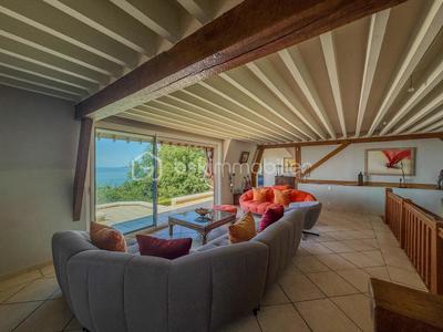 Propriété - 340 m² - 9 pièces