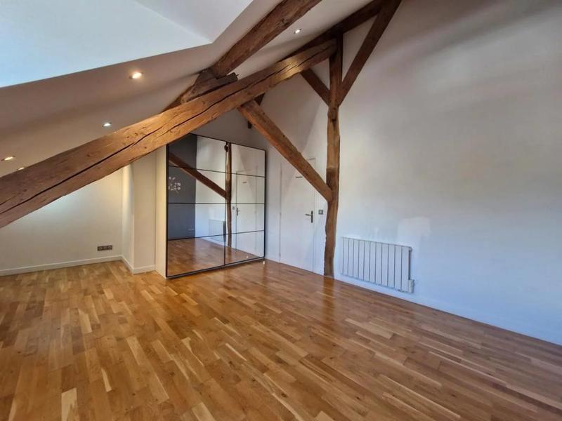Appartement - 125 m² - 4 pièces